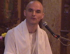 Sankirtana Katha by Navina Nirada Prabhu with Russian Translation, Russia