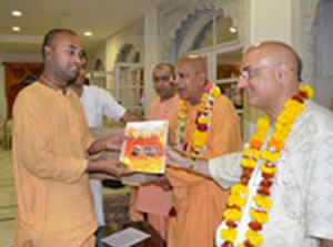 ISKCON Juhu secures third position in Bhagavad Gita Book Distribution Marathon