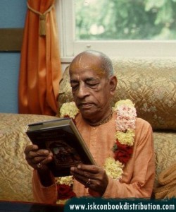 Srila Prabhupada Seeing the newly published Srimad Bhagvatam | ISKCON ...