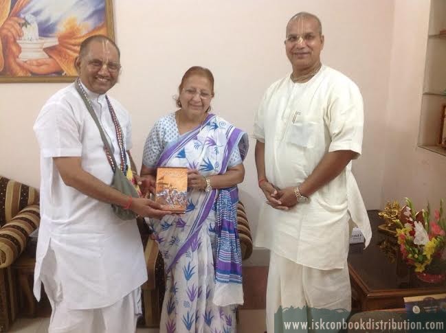 Bhagvad Gita gifted to Loksabha speaker of India
